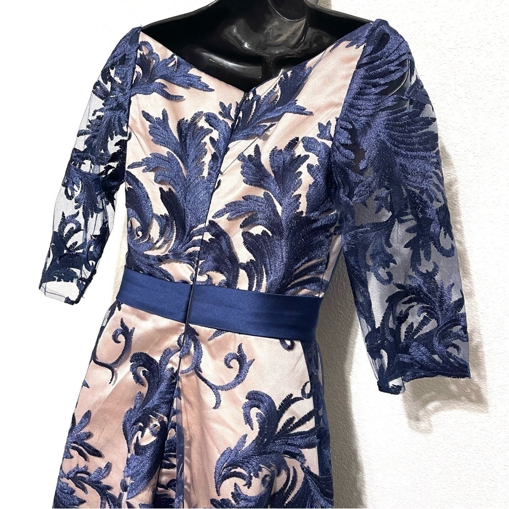 Luo Lan Di NWT Woman Lace Gown Dress Size 2 - Picture 8 of 16